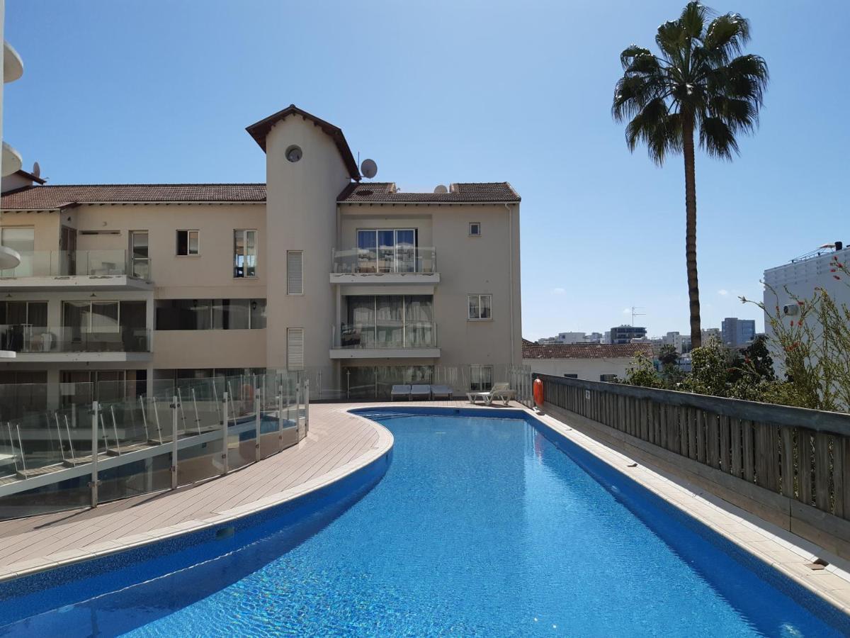 City Flats 2 Bedroom Apartment Larnaca Dış mekan fotoğraf