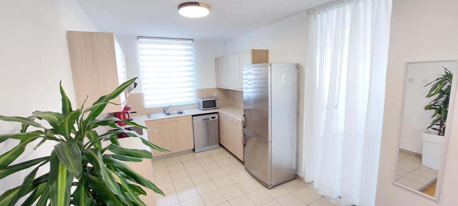 City Flats 2 Bedroom Apartment Larnaca Dış mekan fotoğraf